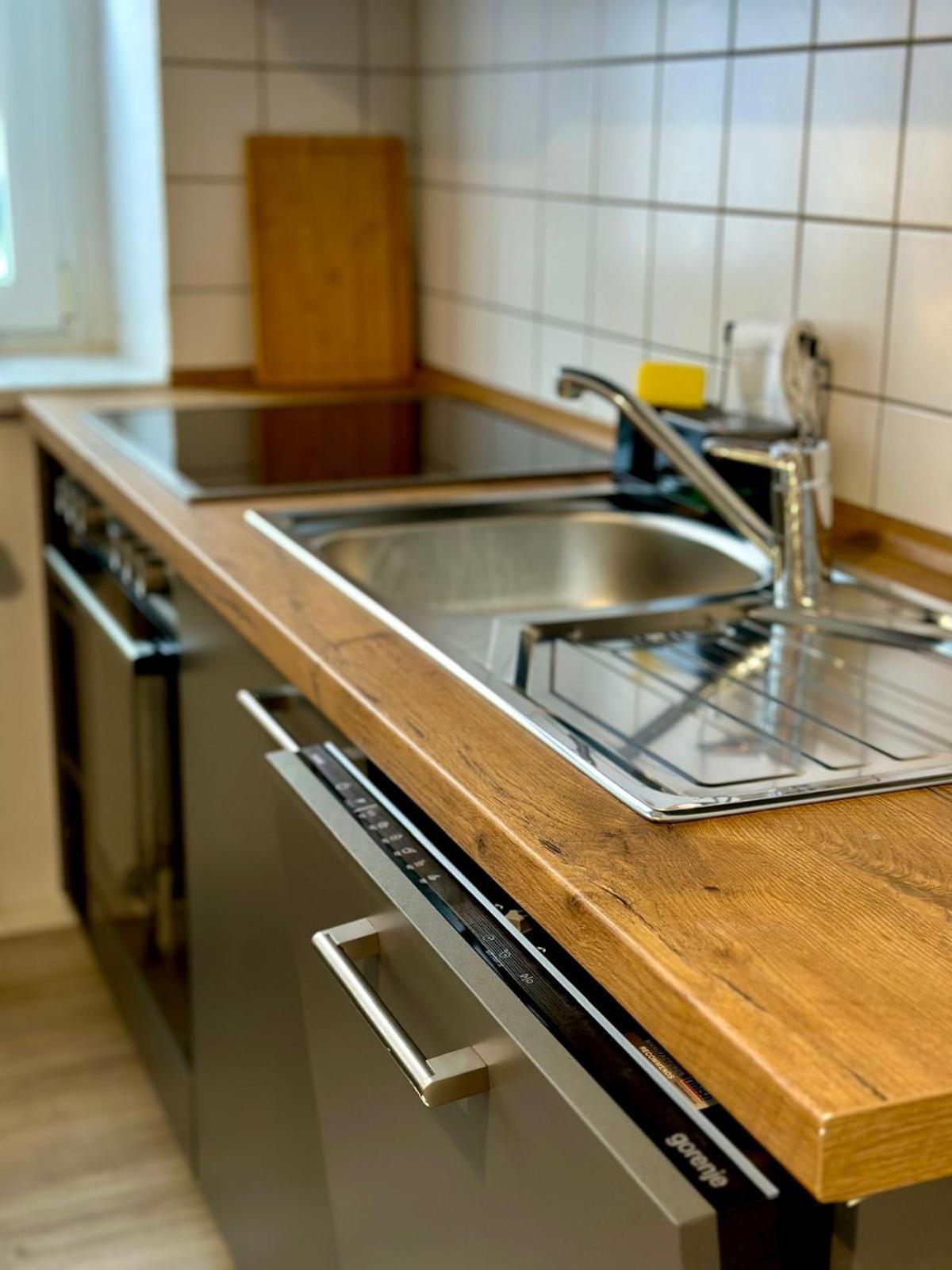 Raha - Grosses 3 Z-apartment - Erdgeschoss - Domplatz - Vollausstattung Apartment
