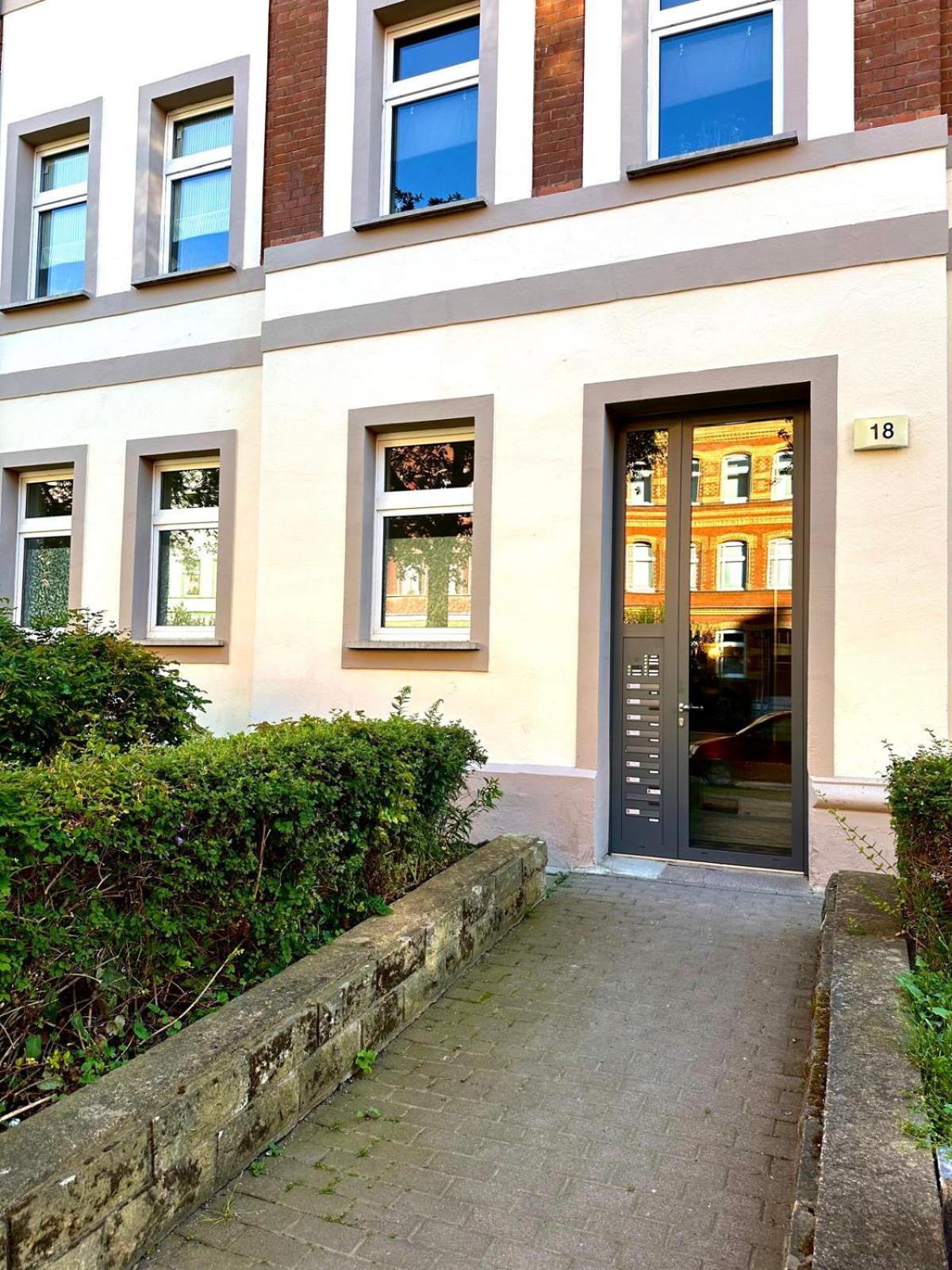 Raha - Grosses 3 Z-apartment - Erdgeschoss - Domplatz - Vollausstattung * Erfurt